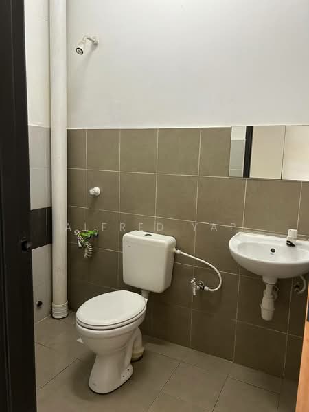 Sierra Perdana @ Townhouse untuk Untuk Disewa - RM 1,500 /bulan, Mac 2026 - Bathroom - PropertyGuru.com.my