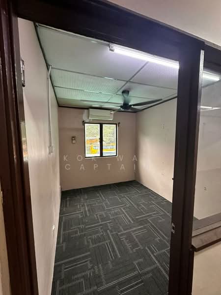 Shop / Office for Rent in Seri Kembangan (Selangor) - Kok Wah Captain - Interior - PropertyGuru.com.my