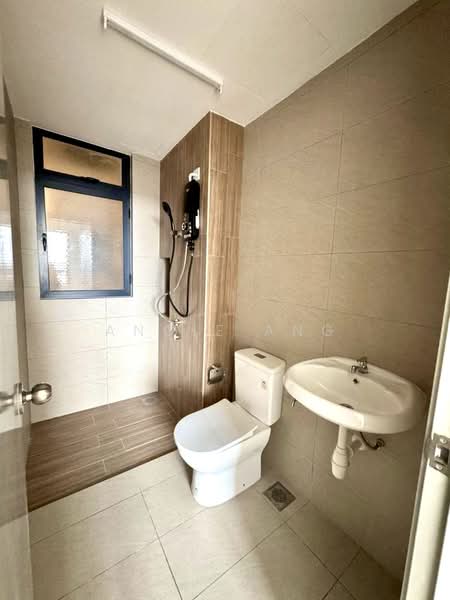 Servis Apartment untuk Disewa di You City 3 - Angie Ang - Bathroom - PropertyGuru.com.my