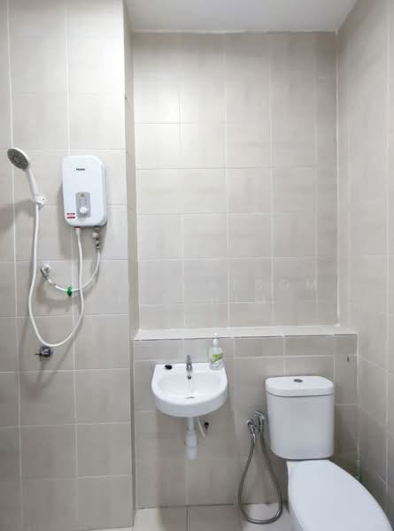 Condominium for Rent at Residensi Adelia 4 - Umi Khalsom Ibrahim - Bathroom - PropertyGuru.com.my