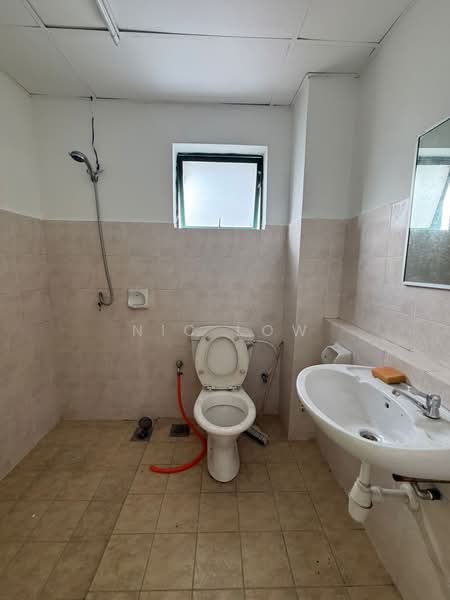 Condominium for Sale at Changkat View - Nic Low - Bathroom - PropertyGuru.com.my