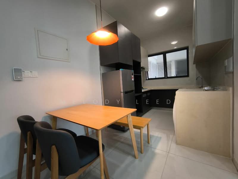Royal Strand @ Country Garden Danga Bay untuk Untuk Disewa - RM 2,400 /bulan, Mac 2026 - Kitchen - PropertyGuru.com.my