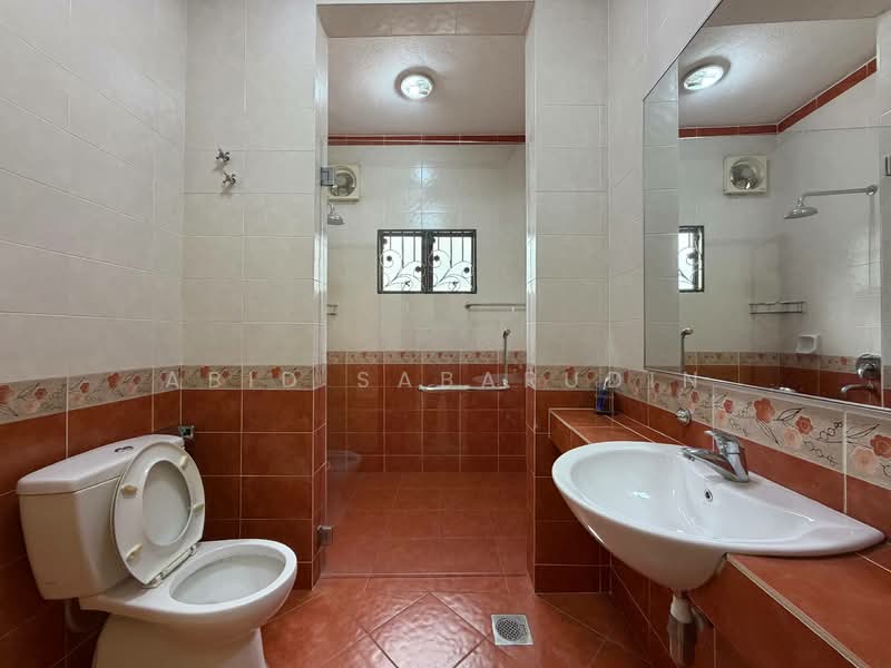 Extended 2 Storey Terrace @ Jalan Wangsa Siaga, Wangsa Melawati untuk Untuk Dijual - RM 830,000, Mac 2026 - Bathroom - PropertyGuru.com.my