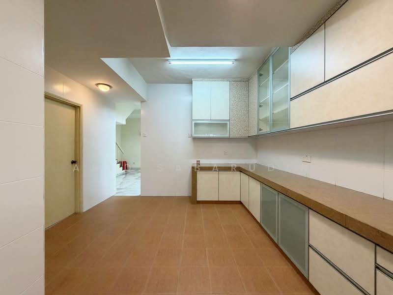 Extended 2 Storey Terrace @ Jalan Wangsa Siaga, Wangsa Melawati untuk Untuk Dijual - RM 830,000, Mac 2026 - Kitchen - PropertyGuru.com.my