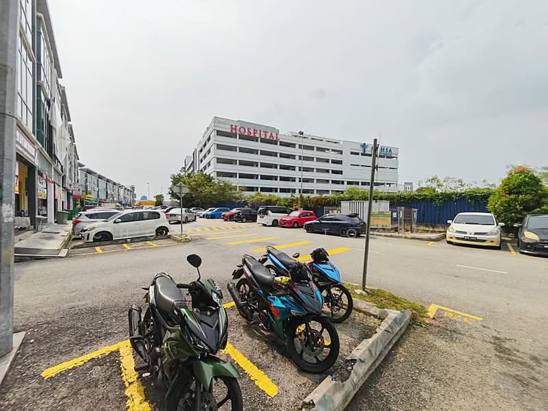 Retail Space for Sale in Bandar Saujana Putra (Tanjong Duabelas) - Chow Kok Toong - Exterior - PropertyGuru.com.my