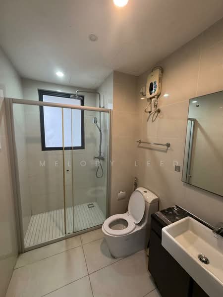Bay Laurel @ Country Garden Danga Bay untuk Untuk Disewa - RM 3,000 /bulan, Mac 2026 - Bathroom - PropertyGuru.com.my
