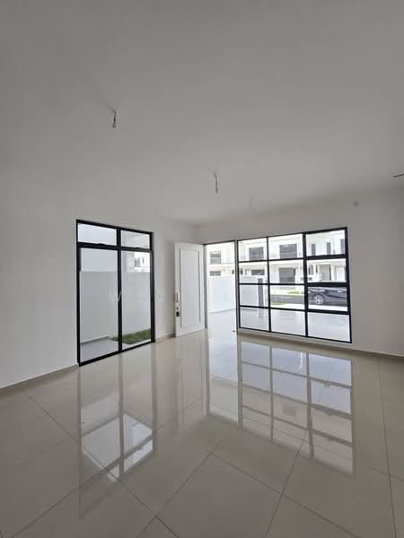 Rumah Kluster untuk Dijual di Eco Botanic 2 (Iskandar Puteri (Nusajaya)) - Will Loh - Living Room - PropertyGuru.com.my