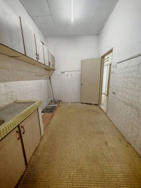 Taman Bukit Maluri untuk Untuk Dijual - RM 830,000, Mac 2026 - Kitchen - PropertyGuru.com.my