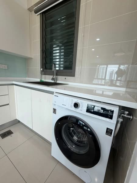 Iskandar Residences untuk Untuk Disewa - RM 2,000 /bulan, Mac 2026 - Kitchen - PropertyGuru.com.my