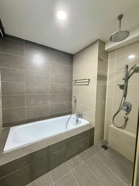 Iskandar Residences untuk Untuk Disewa - RM 2,000 /bulan, Mac 2026 - Bathroom - PropertyGuru.com.my