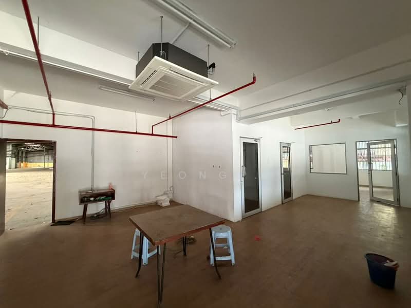 Factory for Rent in Kawasan Perindustrian Ayer Keroh (Ayer Keroh) - Yeong . - Interior - PropertyGuru.com.my
