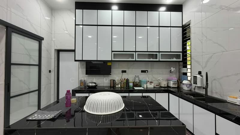 Double Storey Custom-Built Cluster House at Panchor Permai, Nibong Tebal untuk Untuk Dijual - RM 4,500,000, Mac 2026 - Kitchen - PropertyGuru.com.my