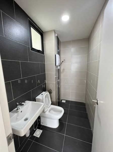 Tuan Residency untuk Untuk Disewa - RM 2,000 /bulan, Mac 2026 - Bathroom - PropertyGuru.com.my