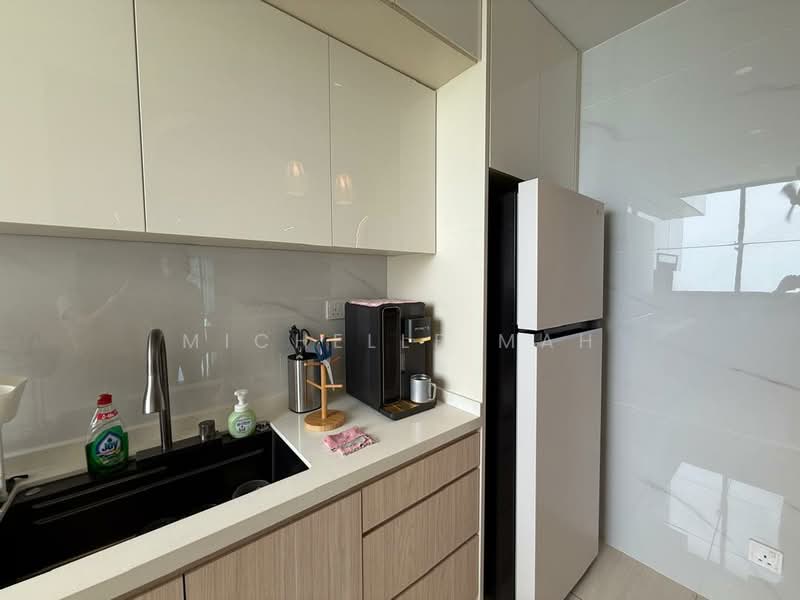 Condominium for Sale at Queens Residences Q1 @ Queens Waterfront - Michelle Mah - Kitchen - PropertyGuru.com.my