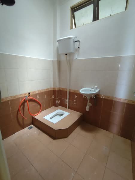 Pusat Perdagangan Semambu untuk Untuk Disewa - RM 1,500 /bulan, Mac 2026 - Bathroom - PropertyGuru.com.my