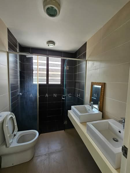 16 Sierra untuk Untuk Disewa - RM 2,900 /bulan, Mac 2026 - Bathroom - PropertyGuru.com.my