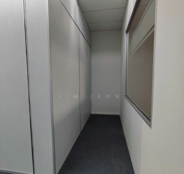 Office for Rent in Bandar Botanic (Klang) - Lim Jeon - Corridor - PropertyGuru.com.my