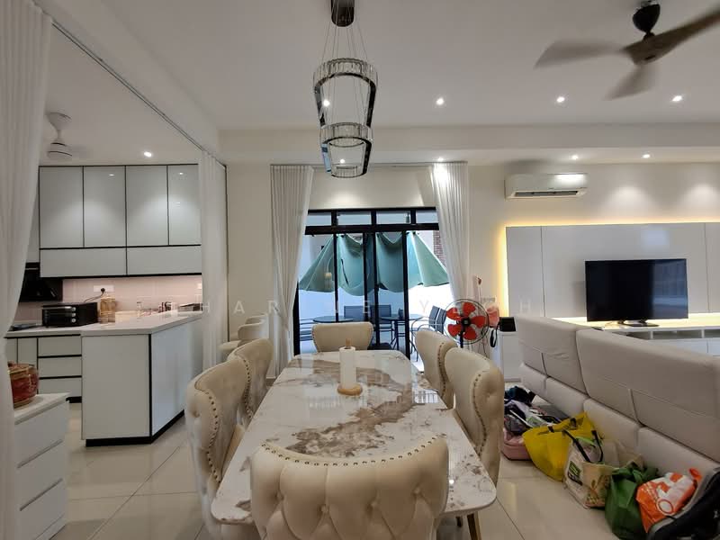 3-storey Terraced House for Sale in Setia Alam (Selangor) - Sharine Yeoh - Dining Room - PropertyGuru.com.my
