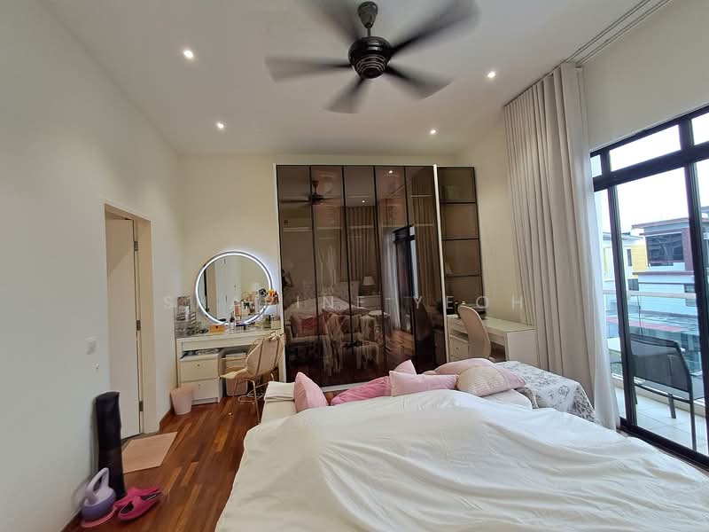 3-storey Terraced House for Sale in Setia Alam (Selangor) - Sharine Yeoh - Bedroom - PropertyGuru.com.my