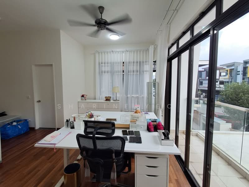 3-storey Terraced House for Sale in Setia Alam (Selangor) - Sharine Yeoh - Study - PropertyGuru.com.my