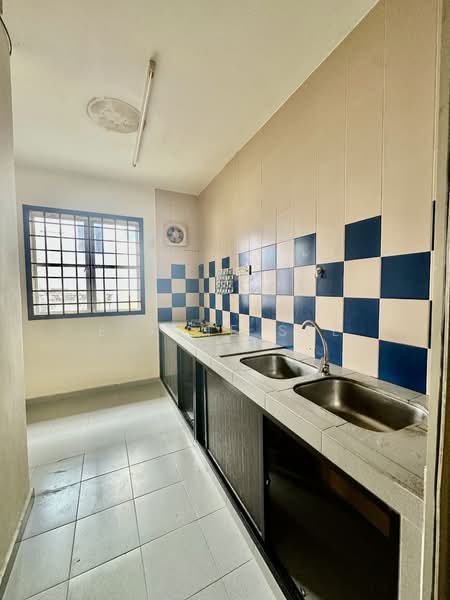 Rumah Teres 2 Tingkat untuk Dijual di Bukit Indah (Iskandar Puteri (Nusajaya)) - Elaine See - Kitchen - PropertyGuru.com.my