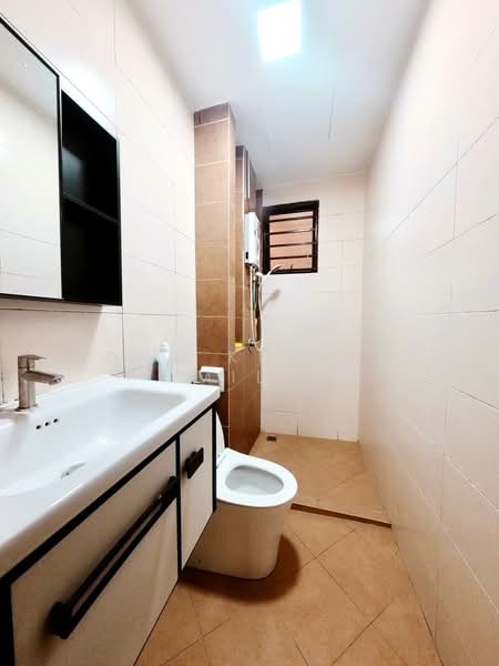 Desa Idaman Residences untuk Untuk Dijual - RM 420,000, Mac 2026 - Bathroom - PropertyGuru.com.my