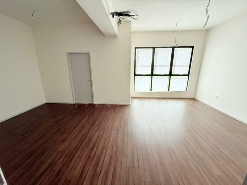 2.5-storey Terraced House for Sale in Taman Bukit Serdang (Seri Kembangan) - Jess Chyi - PropertyGuru.com.my