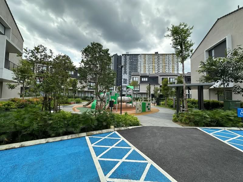 2.5-storey Terraced House for Sale in Taman Bukit Serdang (Seri Kembangan) - Jess Chyi - PropertyGuru.com.my