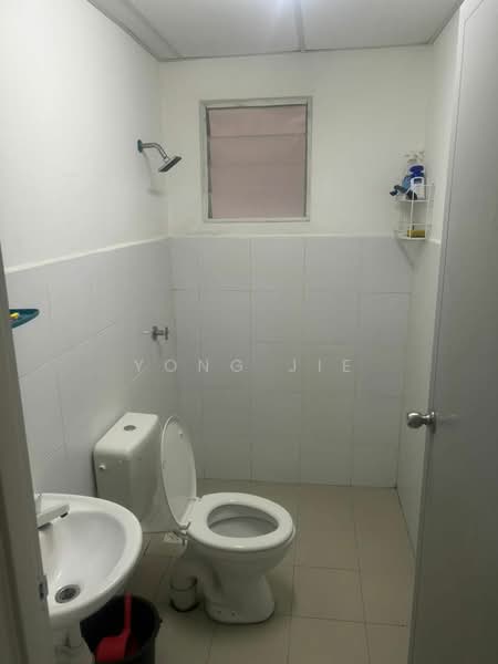 Apartment for Rent at Denai Nusantara - Yong Jie - Bathroom - PropertyGuru.com.my