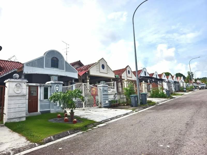 1-storey Terraced House for Sale in Taman Pelangi Indah (Ulu Tiram) - Michelle Tey - Exterior - PropertyGuru.com.my