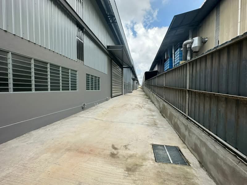Warehouse for Rent in Kampung Baru Sungai Buloh (Sungai Buloh) - CW Kong - Exterior - PropertyGuru.com.my