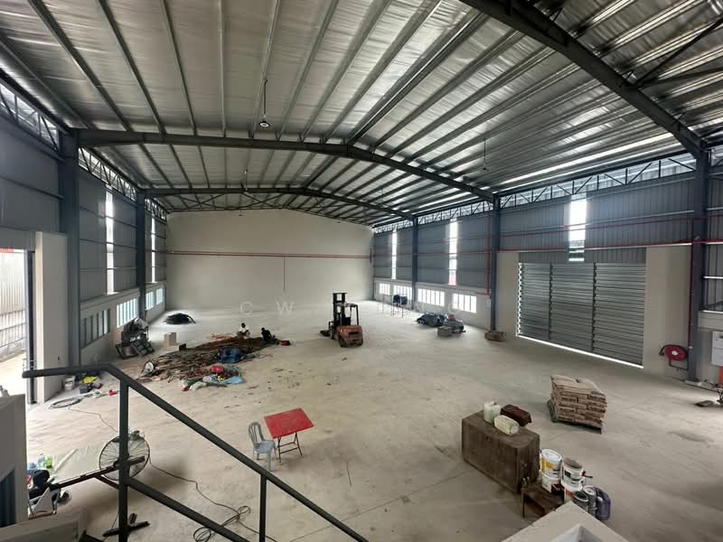 Warehouse for Rent in Kampung Baru Sungai Buloh (Sungai Buloh) - CW Kong - Interior - PropertyGuru.com.my