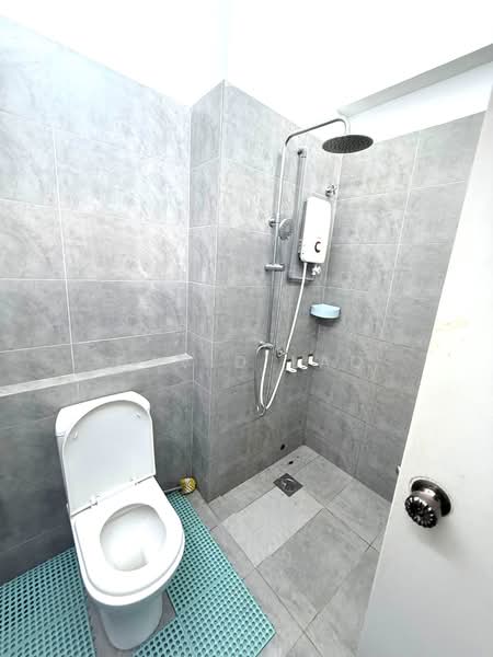 2-storey Terraced House for Rent in Cybersouth (Dengkil) - David Lao - Bathroom - PropertyGuru.com.my