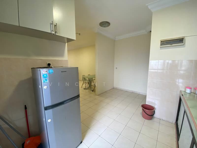 Service Residence for Rent at Nusa Perdana Serviced Apartment - Vincent Ong - Kitchen - PropertyGuru.com.my
