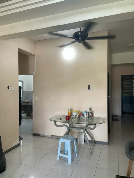 Suria Residence untuk Untuk Dijual - RM 309,000, Mac 2026 - Living Room - PropertyGuru.com.my