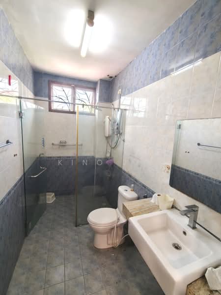 Semi-Detached House for Sale in Bandar Putra (Kulai) - Kino Jaw - Bathroom - PropertyGuru.com.my