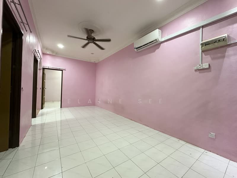 1-storey Terraced House for Sale in Taman Desa Skudai (Skudai) - Elaine See - Interior - PropertyGuru.com.my
