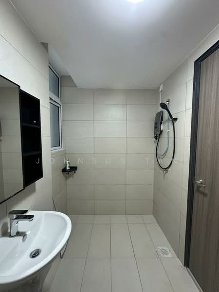 Servis Apartment untuk Disewa di Vista Tiara (MBW Bay) - Johnson Tan - Bathroom - PropertyGuru.com.my