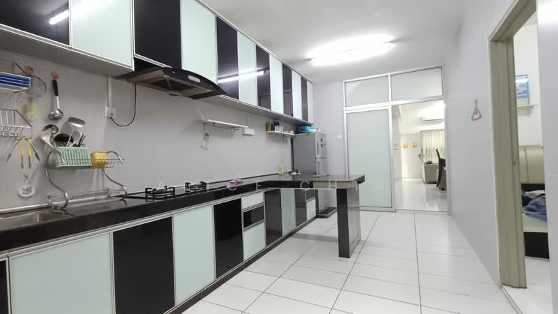 Taman Bestari Indah untuk Untuk Dijual - RM 760,000, Mac 2026 - Kitchen - PropertyGuru.com.my