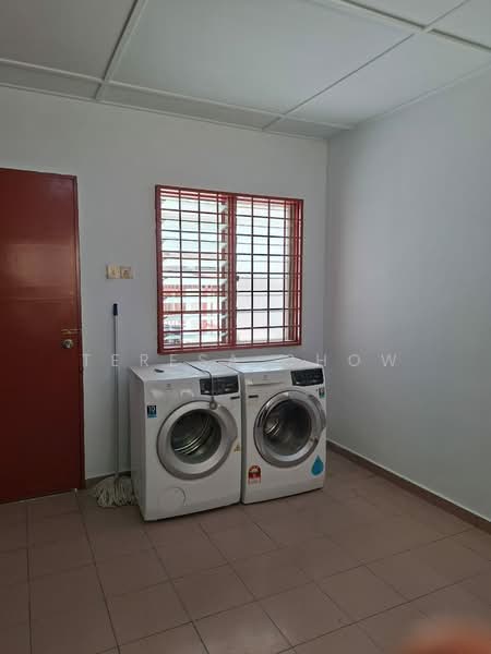 Spacious 2+!r2b partially furnished house at ss5, Kelana Jaya PJ untuk Untuk Disewa - RM 2,800 /bulan, Mac 2026 - Interior - PropertyGuru.com.my