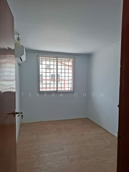 Spacious 2+!r2b partially furnished house at ss5, Kelana Jaya PJ untuk Untuk Disewa - RM 2,800 /bulan, Mac 2026 - Interior - PropertyGuru.com.my