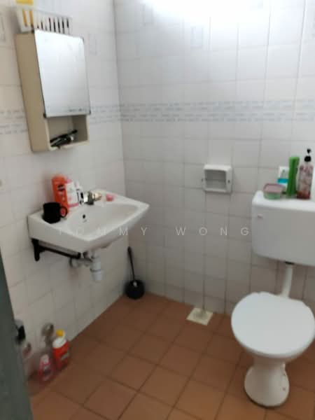 Taman Universiti Indah untuk Untuk Dijual - RM 599,000, Mac 2026 - Bathroom - PropertyGuru.com.my
