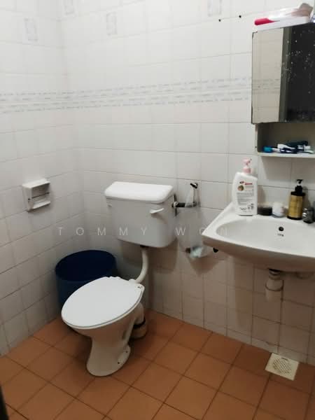 Taman Universiti Indah untuk Untuk Dijual - RM 599,000, Mac 2026 - Bathroom - PropertyGuru.com.my