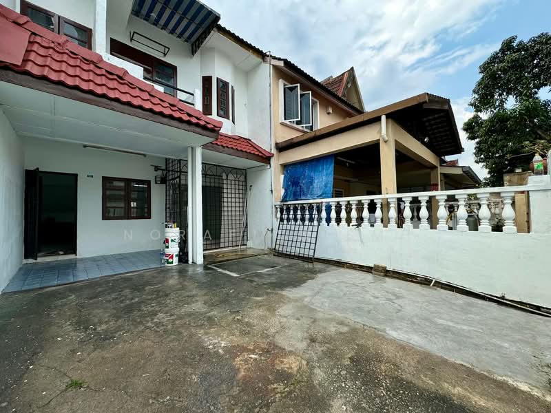 2-storey Terraced House for Sale in Ampang Jaya (Ampang) - Norafian SMH - Exterior - PropertyGuru.com.my