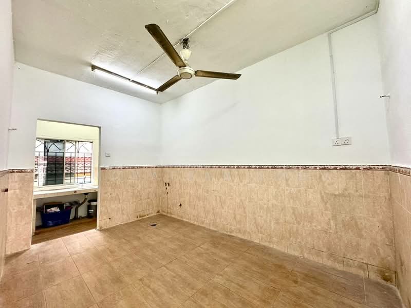 2-storey Terraced House for Sale in Ampang Jaya (Ampang) - Norafian SMH - Kitchen - PropertyGuru.com.my