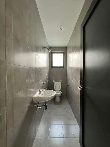 Semi-Detached House for Sale in Telok Panglima Garang (Selangor) - Jordan Ng - Bathroom - PropertyGuru.com.my