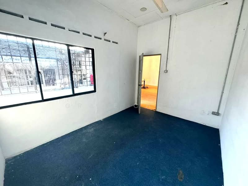 Shop for Sale in Taman Tasek (Johor Bahru) - Grace Chew - Interior - PropertyGuru.com.my