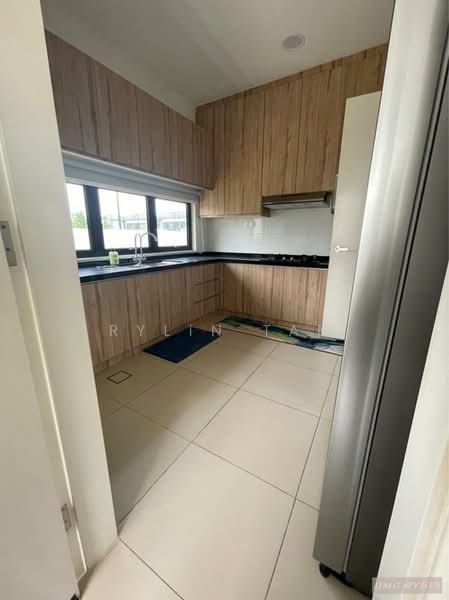 Semi-Detached House for Sale in Setia Alam (Selangor) - Rylin Tan - Kitchen - PropertyGuru.com.my