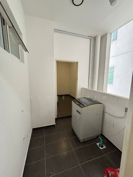 Pinnacle Tower untuk Untuk Dijual - RM 698,000, Mac 2026 - Balcony - PropertyGuru.com.my