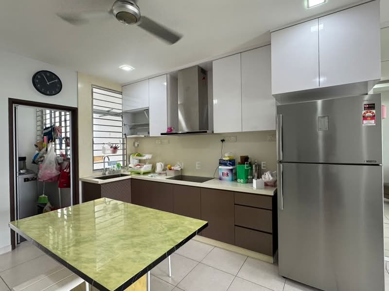 Service Residence for Sale at SuriaMas Suites - Elaine See - Kitchen - PropertyGuru.com.my